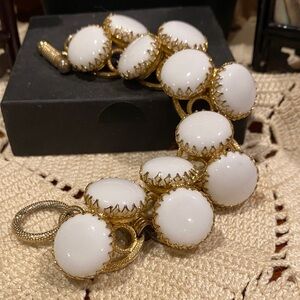 Elegant Gold Tone and White Milk Glass Bracelet